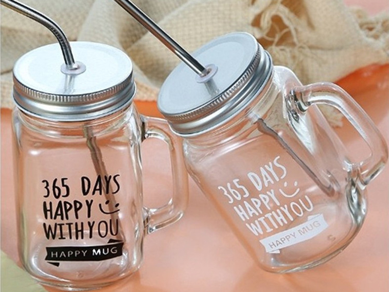 Mason Jar with Handle and Straw