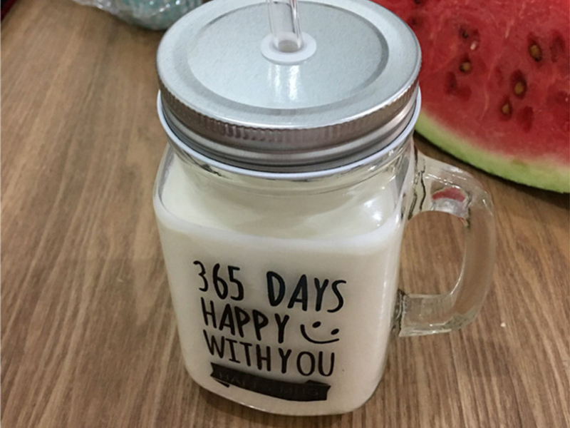 Mason Jar with Handle and Straw